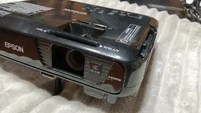 Proyector Epson PowerLite S31+ - miniatura 3