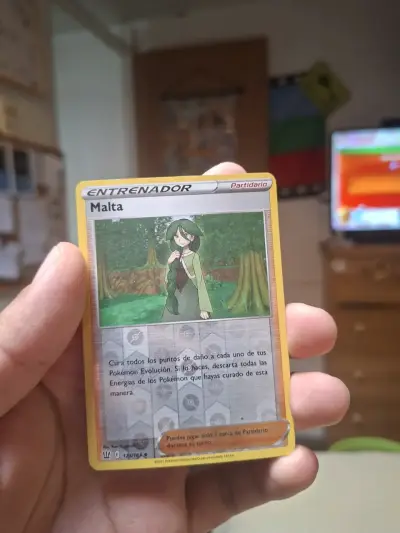 Carta Urshifu Golpe Brusco V y más. - miniatura 5