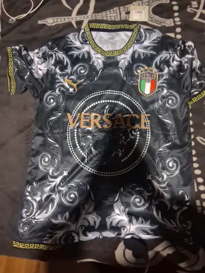 Polera Versace estampada Italia - miniatura 1