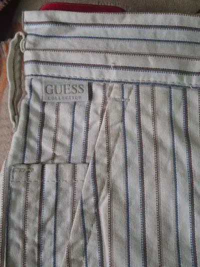Pantalón rayado Guess - miniatura 2