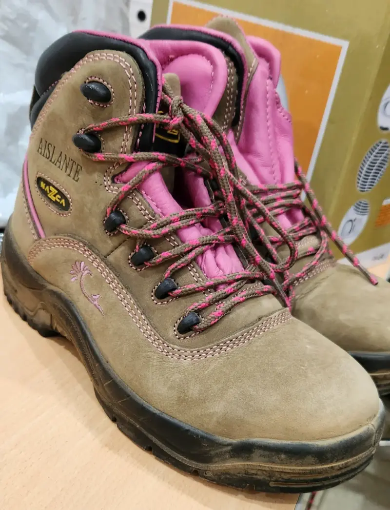 Zapatos de seguridad café y rosadas - 2