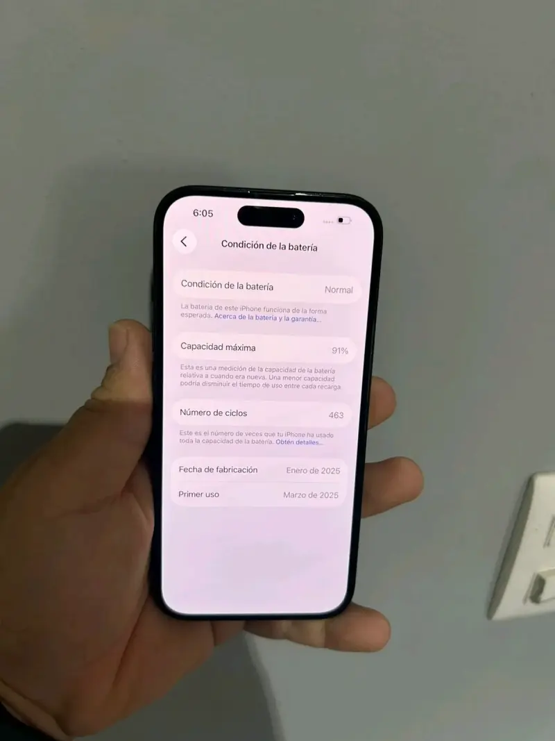 iPhone 15 en buen estado - 3