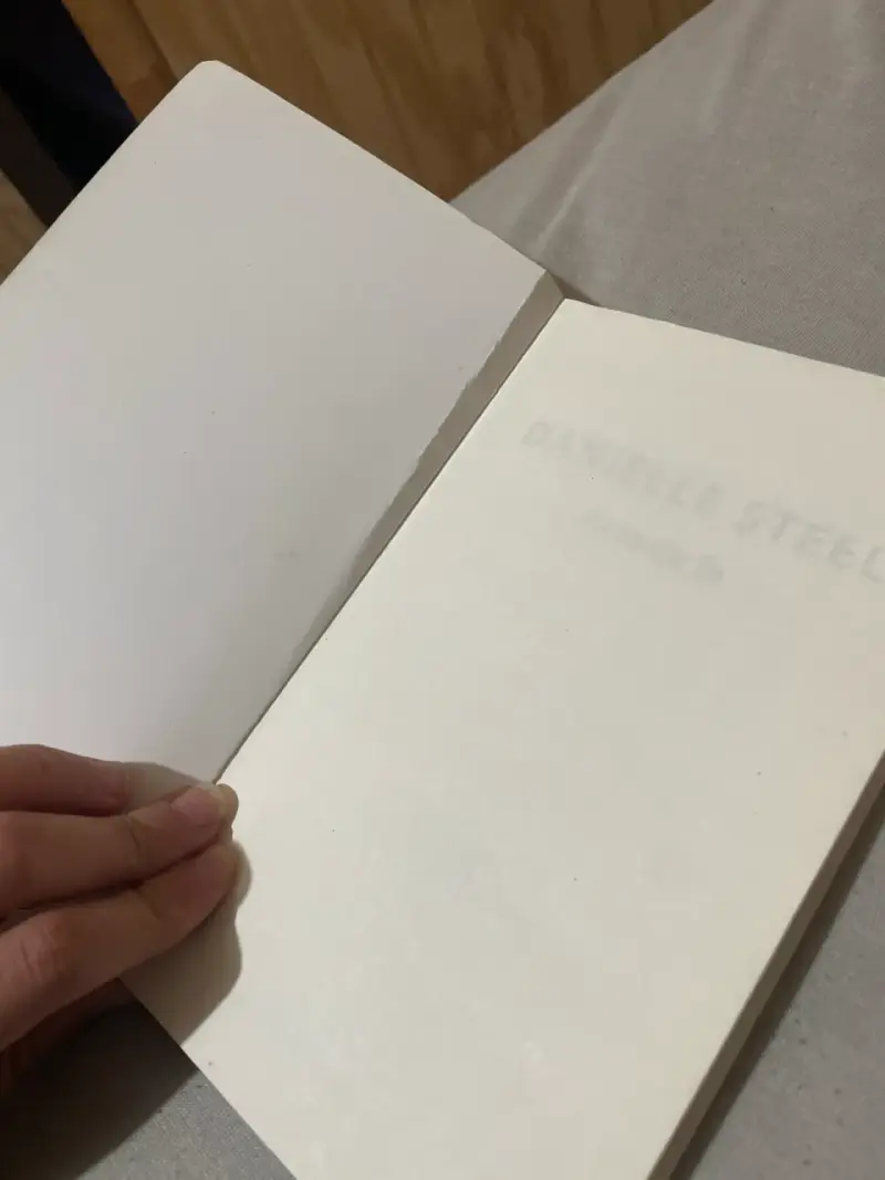 Libro Acto de Fe de Danielle Steel - 3