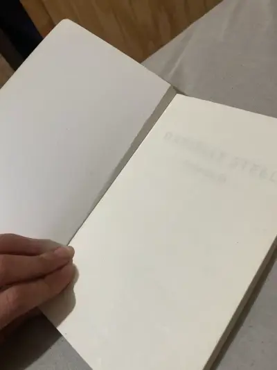 Libro Acto de Fe de Danielle Steel - miniatura 3