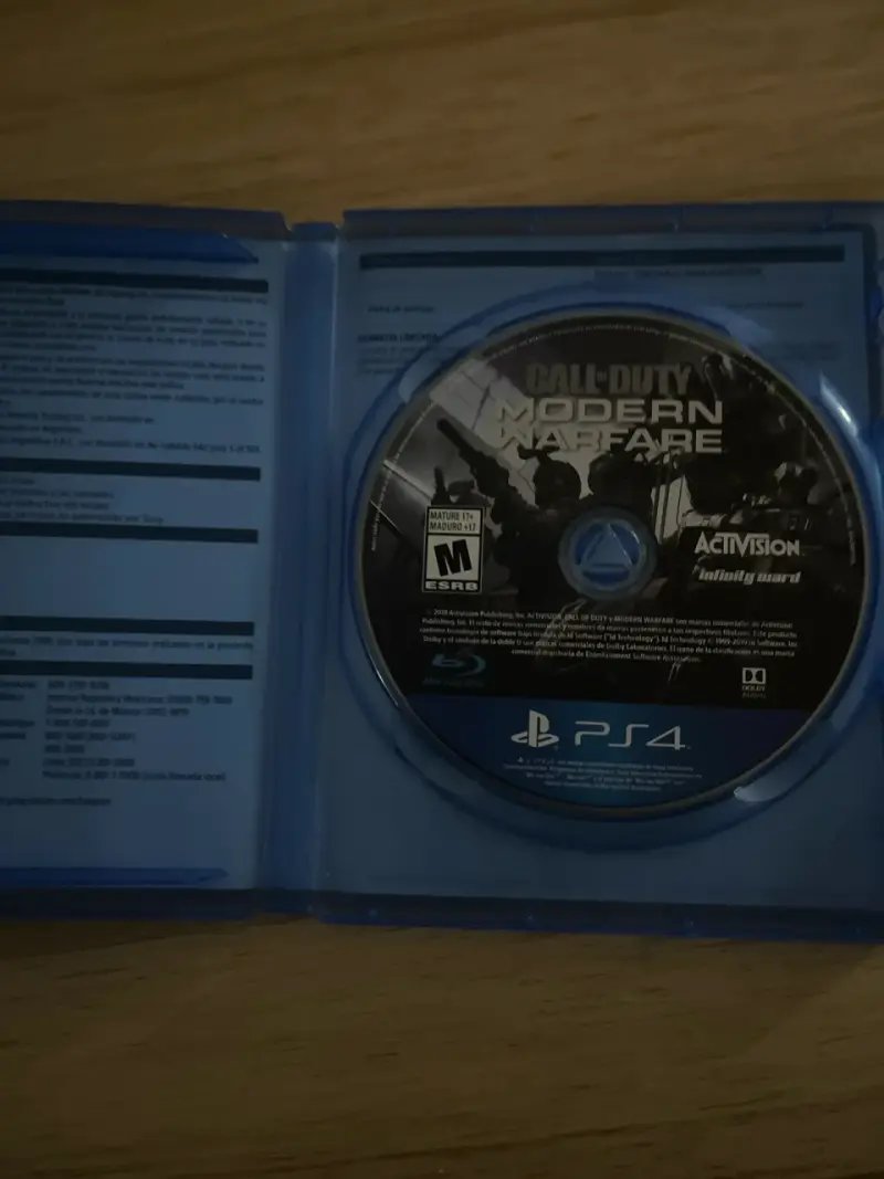 Juego PS4 Call of Duty: Modern Warfare - 2
