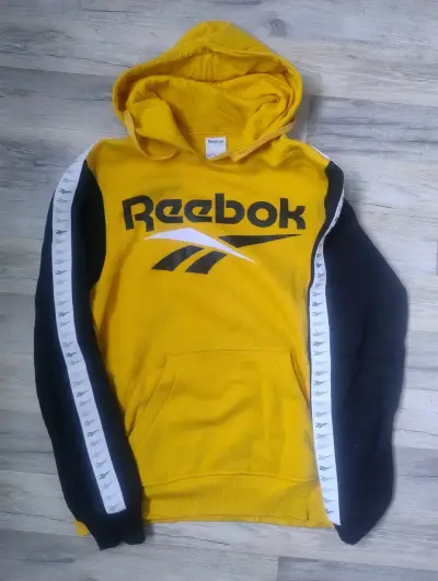 Polerón amarillo Reebok con capucha - miniatura 3