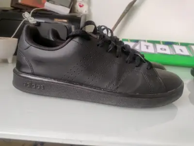 Zapatillas Adidas negras deportivas - miniatura 4