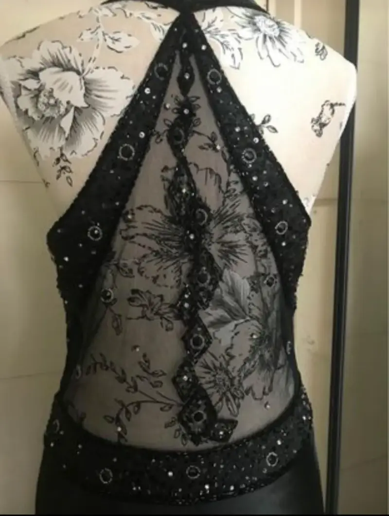 Vestido negro con lentejuelas - 3