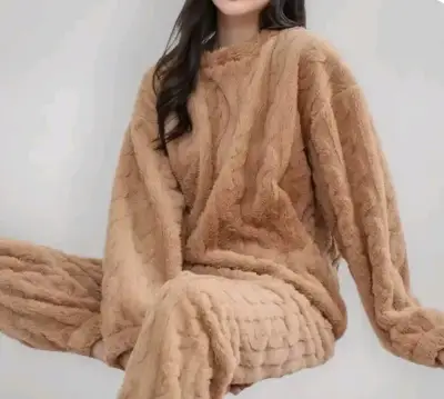 Conjunto de felpa café claro para mujer talla M/L - miniatura 3