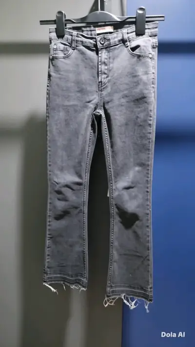 Jeans desgastados celestes - miniatura 2