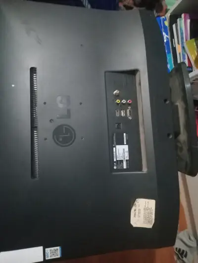 Televisor LG 32 pulgadas - miniatura 2