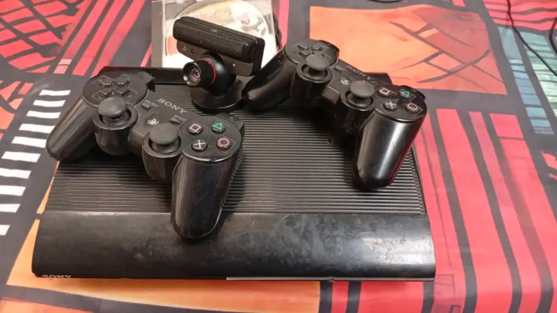 Consola PlayStation 3 con accesorios - 1