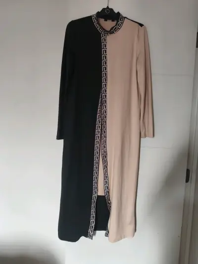 Vestido bicolor elegante - miniatura 1