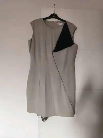 Vestido bicolor elegante - miniatura 3