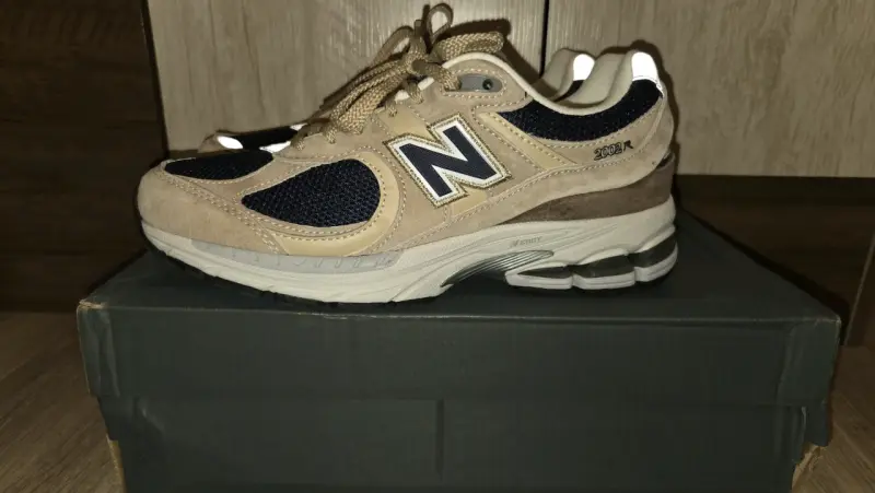 Zapatillas New Balance 2002r - 1