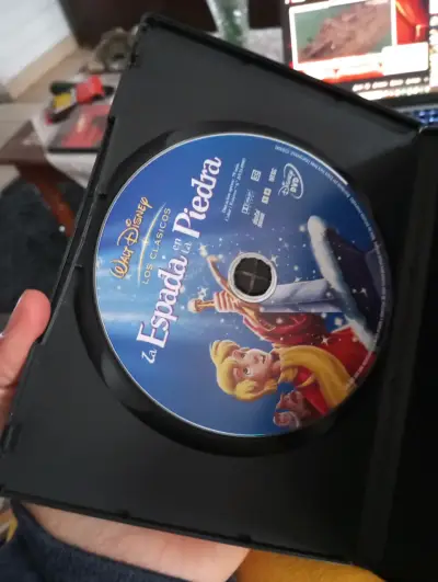 DVD Disney Los Clásicos: La Espada en la Piedra (O - miniatura 2