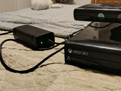 Consola Xbox 360 con Kinect - miniatura 1