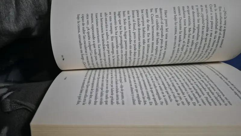 Libro 'Qué Vergüenza' de Paulina Flores - 3