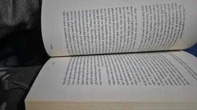 Libro 'Qué Vergüenza' de Paulina Flores - miniatura 3
