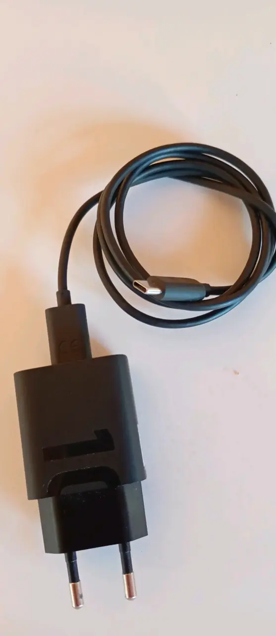 Cargador USB-C negro - 1