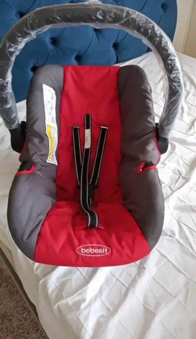 Coche de bebé rojo Bebesit - miniatura 5