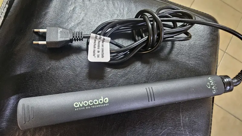 Plancha para el pelo negra abocado Gama - 6