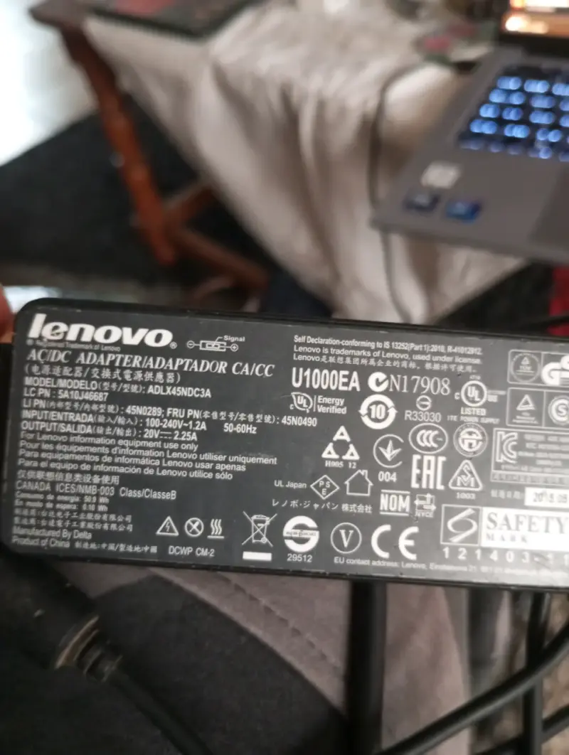 Cargador Original Lenovo 45W Punta Cuadrada Amaril - 2