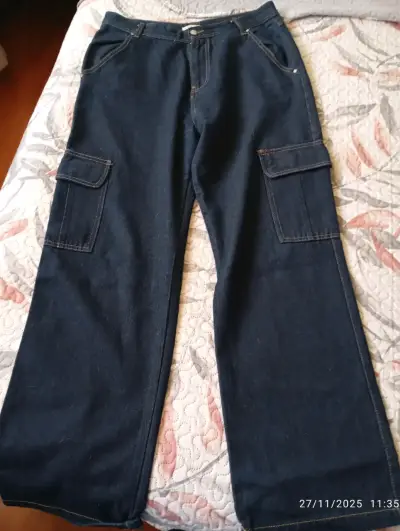 Pantalón cargo azul oscuro - miniatura 1