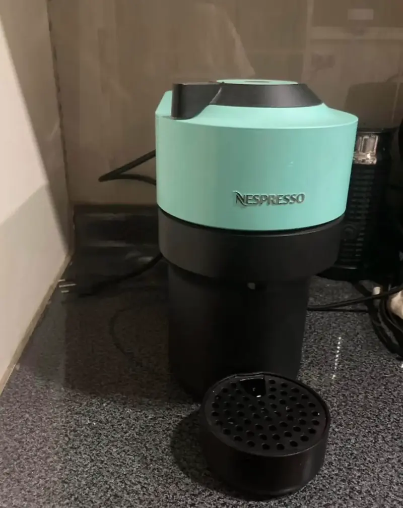 Cafetera Nespresso turquesa - 2