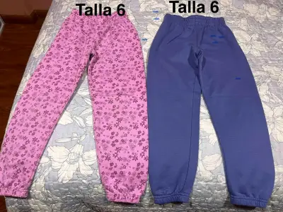 Pantalones de niña, poleras talla 6 y un chalco - miniatura 1