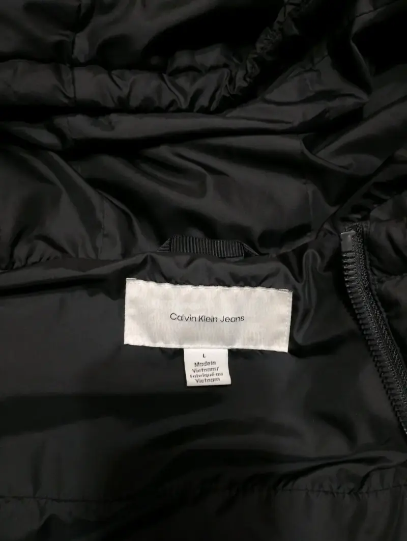 Parka Calvin Klein Jeans negra con capucha - 6