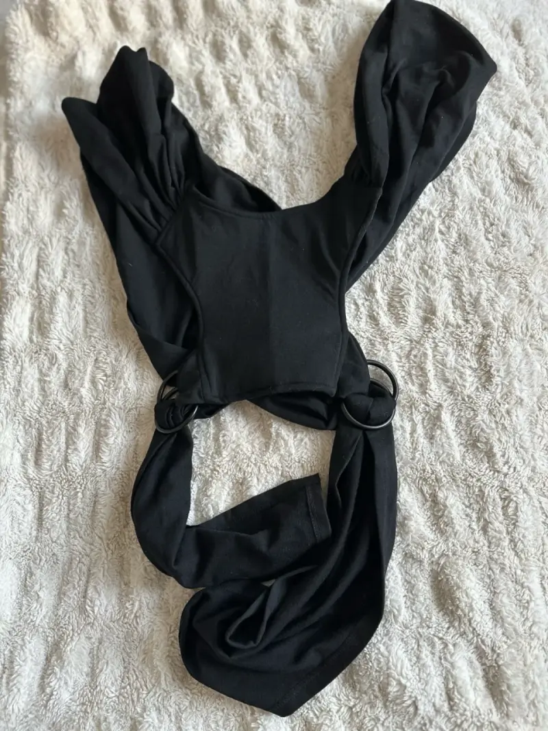 Fular portabebé Momcozy negro - 2