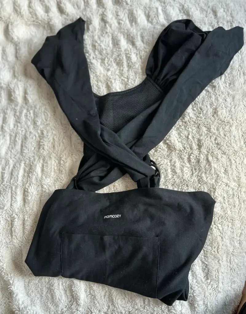 Fular portabebé Momcozy negro - 3
