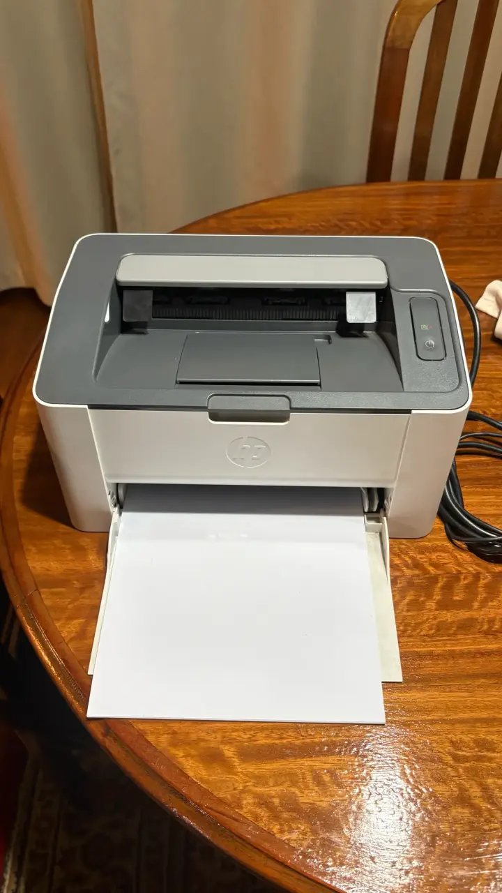 Impresora láser HP 107a con toner - 4