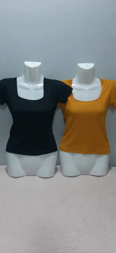 Poleras de mujer en remate - miniatura 1