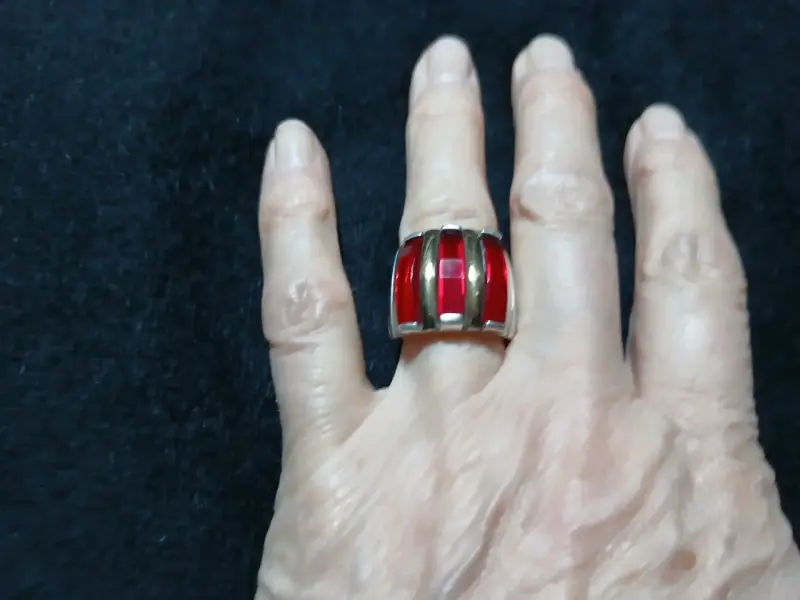 Anillo de plata y oro con rubíes. - 2