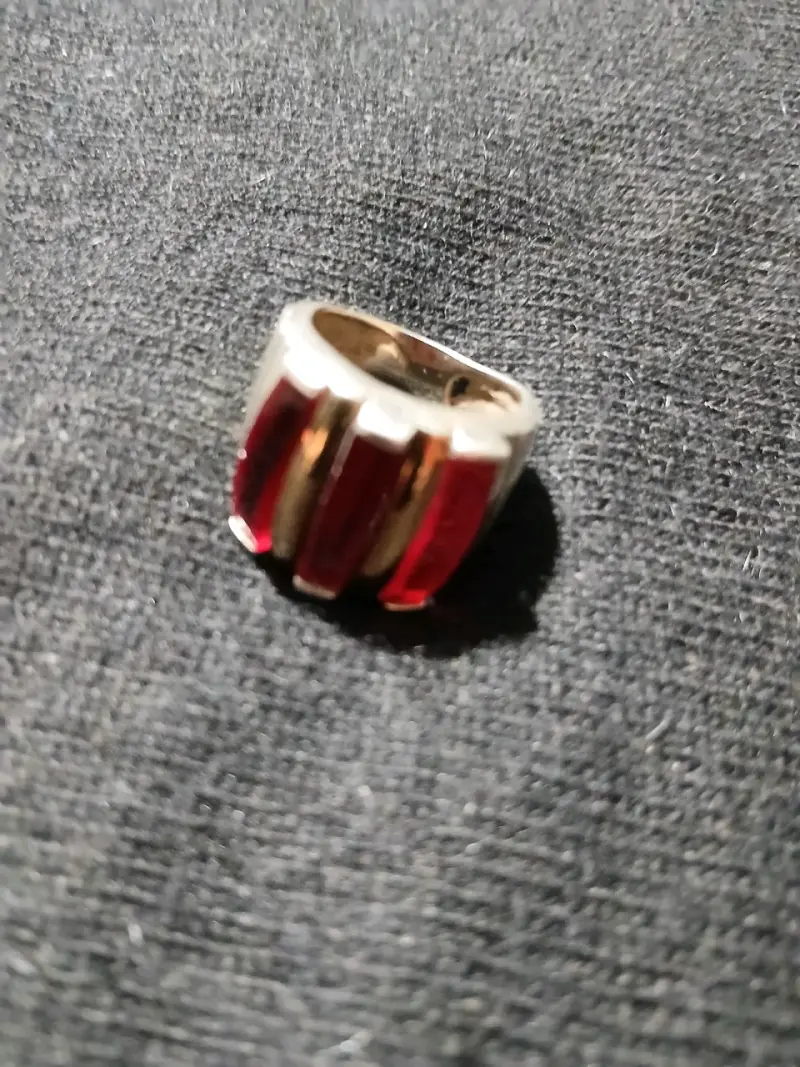Anillo de plata y oro con rubíes. - 4