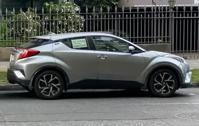 Auto SUV plata en venta - miniatura 5