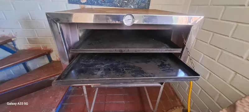 Horno a gas con ladrillos refractarios - 4