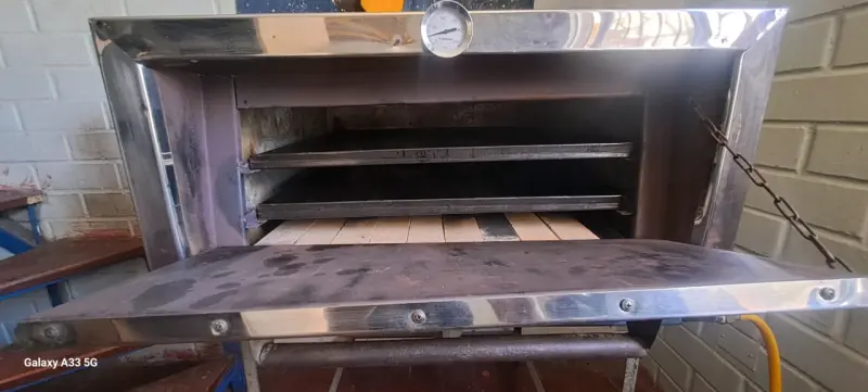 Horno a gas con ladrillos refractarios - 5