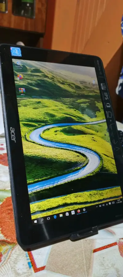 Tablet Acer One 10 IPS - miniatura 1