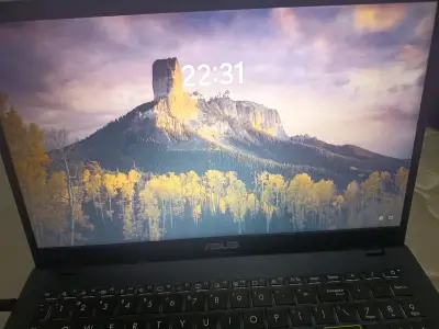 Laptop Asus Vivabook - miniatura 6