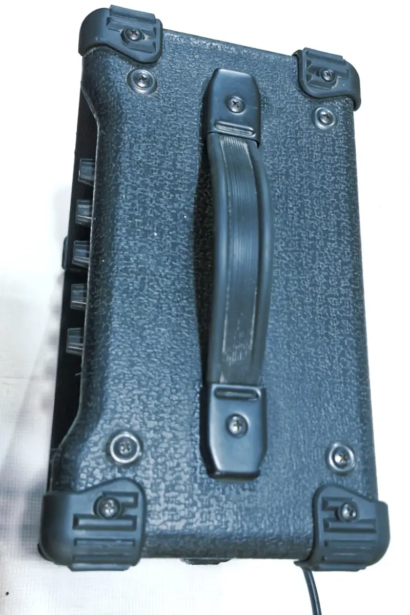 Amplificador Ibanez GTA10 - 4