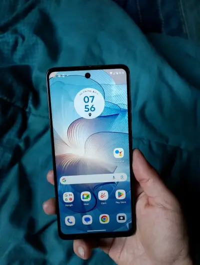 Smartphone pantalla completa azul - miniatura 1