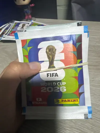 Paquete de 33 stickers  Panini Mundial 2026 - miniatura 1