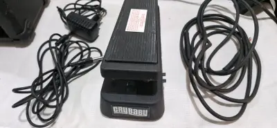 Pedal Wah Wah Cry Baby - miniatura 1