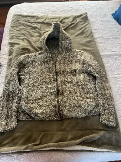 Tejidos de lana de oveja sin procesar . Talla M, - miniatura 1