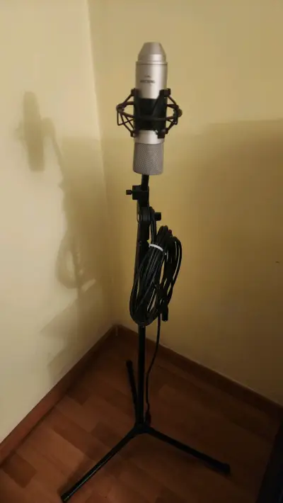 Micrófono Tascam TM-80 + cable + tripode - miniatura 2