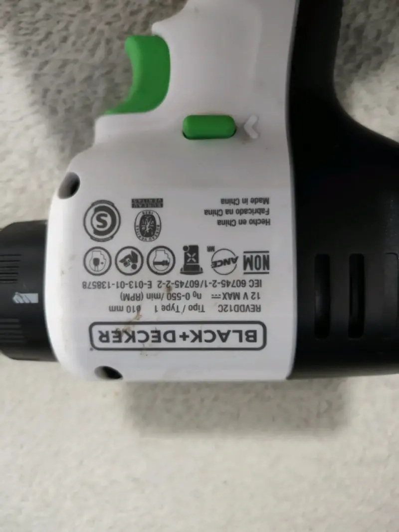 Taladro inalámbrico 12V Black+Decker - 3