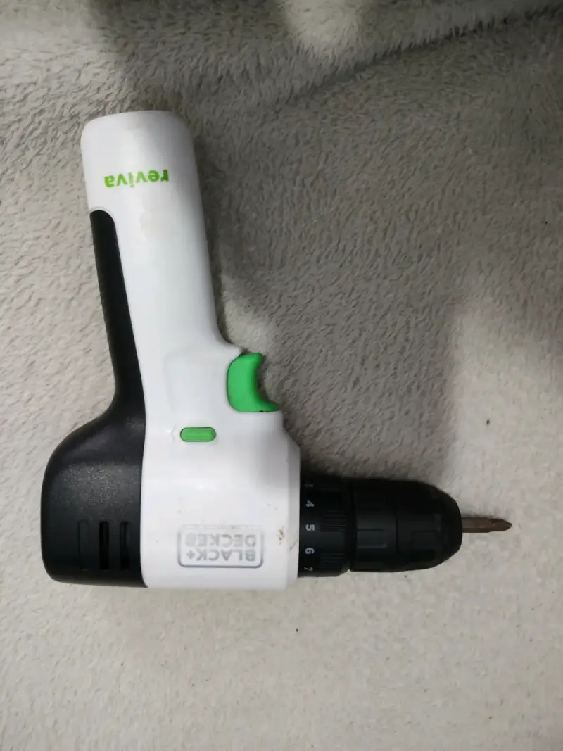 Taladro inalámbrico 12V Black+Decker - 5